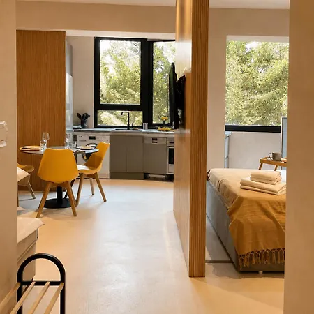 Golden Pine Retreat - Beachfront Apartment Golem (Tirana)