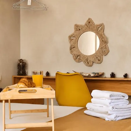 Golden Pine Retreat - Beachfront Apartment Golem (Tirana)