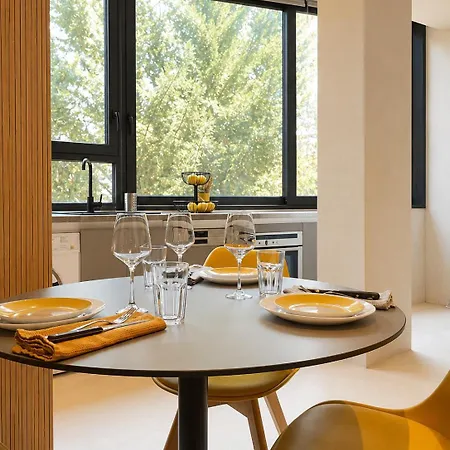 Apartment Golden Pine Retreat - Beachfront Golem (Tirana)